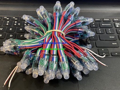 LED F8 8206 TỰ CHUYỂN MÀU,TỰ CHẠY